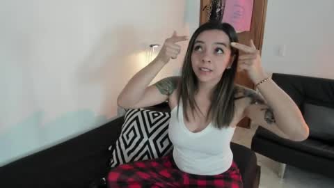 Ana  online show from April 25, 2:14 pm