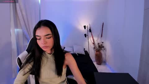 ANABEL WOLF  online show from September 17, 4:16 pm