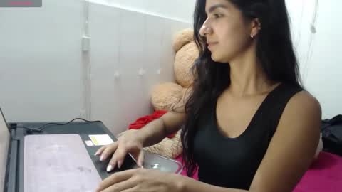 Anahi Browns online show from January 16, 11:12 pm