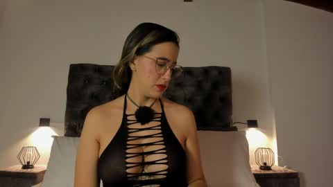 ..a n a i s  c o o p e r .. online show from April 3, 3:37 am