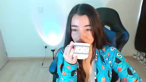 ana 3 online show from February 22, 3:42 pm