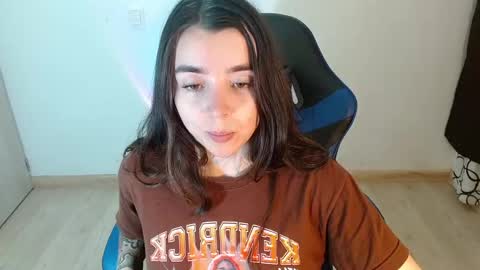 ana 3 online show from March 6, 1:58 am