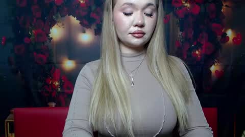 anastacyyellig online show from February 2, 6:04 am