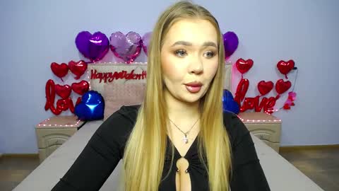 anastacyyellig online show from February 11, 8:58 am