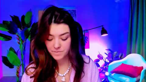 Ana online show from November 22, 2:20 pm