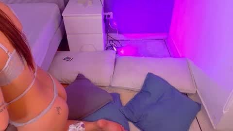 Kendra  online show from November 12, 11:41 am