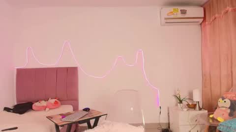 andre_lezcano online show from April 26, 1:31 pm