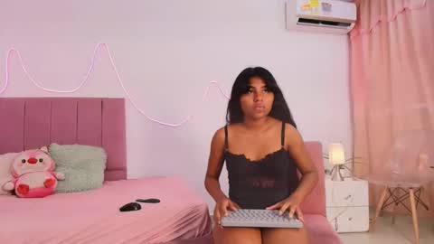 andre_lezcano online show from April 11, 9:18 pm