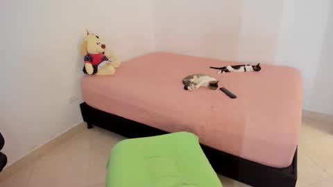 Andrea online show from September 9, 5:57 pm