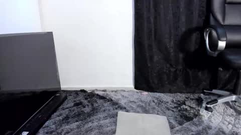          online show from January 8, 8:35 pm