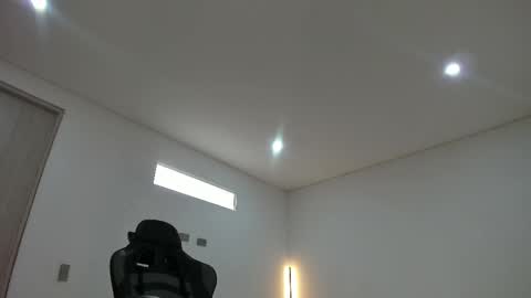      online show from February 18, 2:06 pm