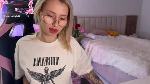 angel_ariela online show from March 10, 3:21 am