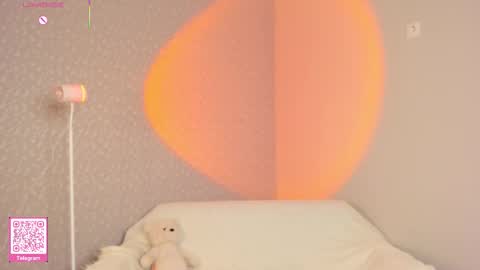 Emma online show from February 3, 2:53 am