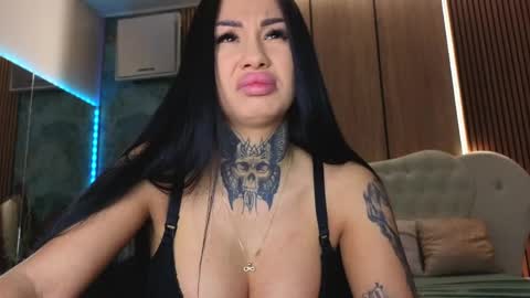 angellys online show from March 27, 9:10 am