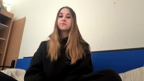 Alice online show from May 15, 12:41 pm