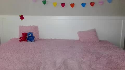 Yana online show from February 19, 7:50 am