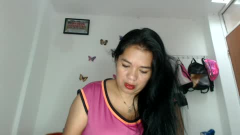 rebeca online show from June 25, 5:25 pm