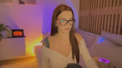 Angelsweetshy online show from November 13, 10:36 am