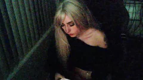 Angelwilde00 online show from September 22, 4:11 am