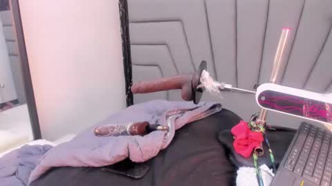 A N G I E.  online show from November 14, 2:11 am