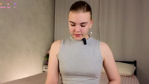 AnishaVivo online show from March 29, 1:21 pm