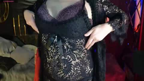 Anita online show from November 13, 9:36 pm