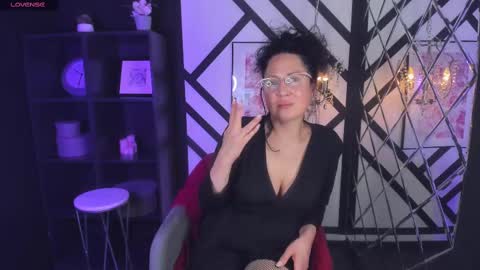 Anita online show from March 12, 11:54 pm