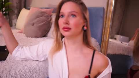 Ann online show from September 11, 2:28 pm