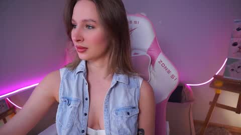 Ann online show from November 26, 2:29 pm