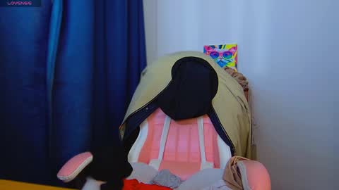 Ann online show from June 4, 3:49 pm