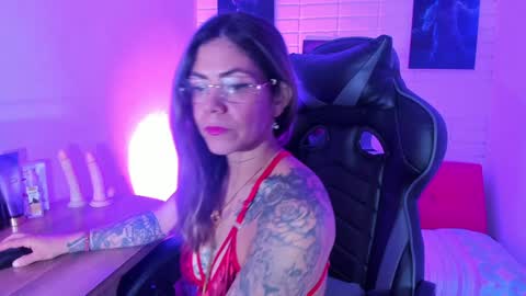 Anna  online show from February 2, 12:57 pm