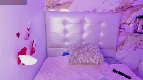 ANNA online show from April 15, 7:58 pm