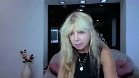 Anna Ditrih online show from September 9, 11:43 am