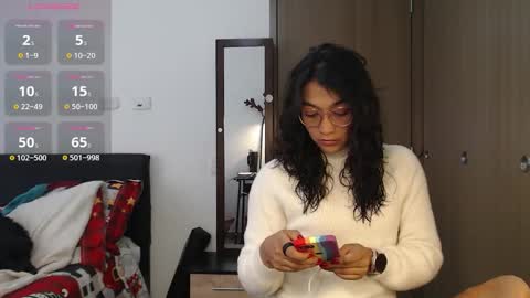 Anna online show from December 18, 3:39 pm