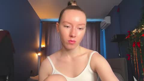 Anna online show from April 13, 12:39 pm