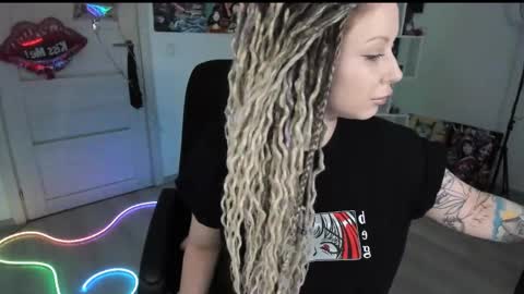 Anna online show from March 29, 6:51 pm