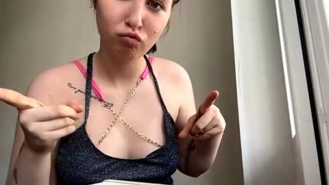 kira online show from April 13, 10:38 am