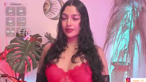 Angel online show from December 4, 2:41 pm