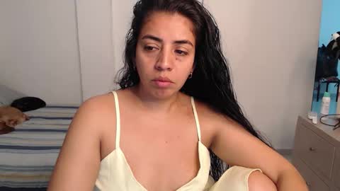 anngela online show from May 5, 3:20 am