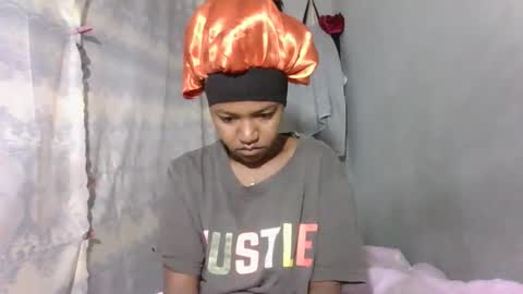 annick98 online show from March 9, 7:00 am