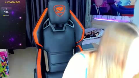 Annie online show from February 24, 6:28 pm