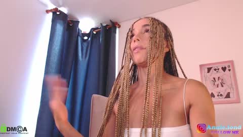 Annie online show from December 15, 3:20 pm