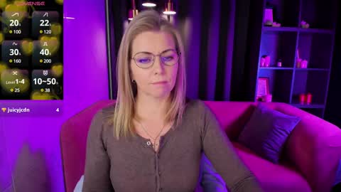 Annie online show from March 3, 5:47 am