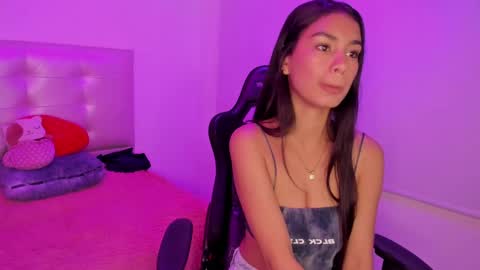 Annie Evans  online show from February 8, 1:54 pm