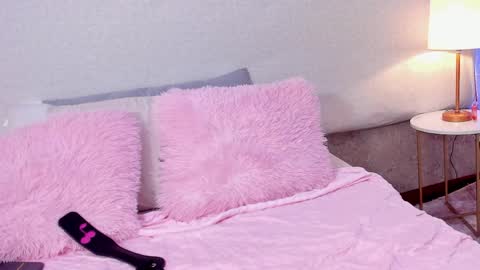 AnniieCooper online show from March 26, 4:53 pm