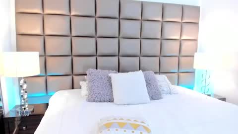    online show from February 24, 10:25 pm