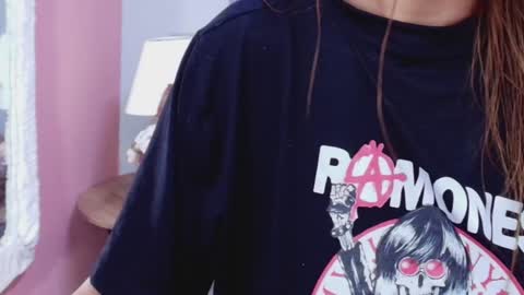 AnnyXhot online show from December 11, 11:30 am