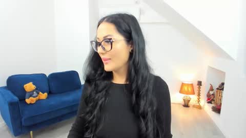 Anya online show from December 1, 4:49 am