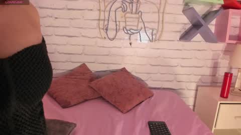 anya_shaffer online show from April 30, 3:01 am