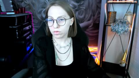 APHEX QUEEN online show from January 24, 9:17 am